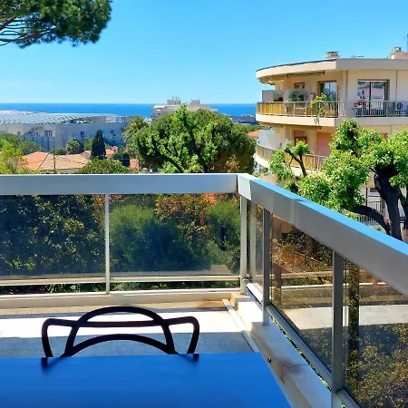Apartment Superbe Climatise Proche Plages, Grande Terrasse Et Parking Prive Antibes