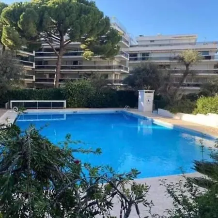 Apartmán Superbe Climatise Proche Plages, Grande Terrasse Et Parking Prive *